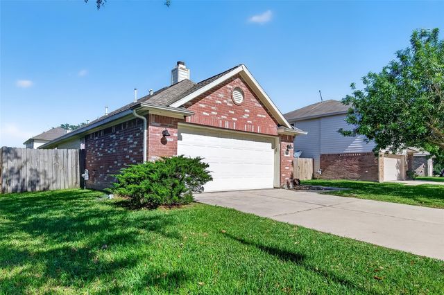 8223 Montego Bay Drive, Baytown, TX 77523