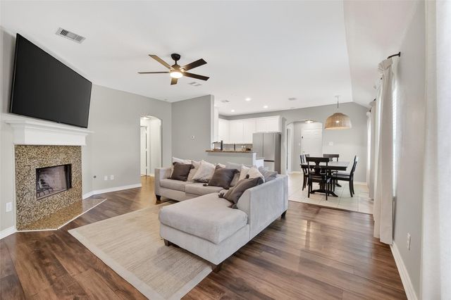 8223 Montego Bay Drive, Baytown, TX 77523