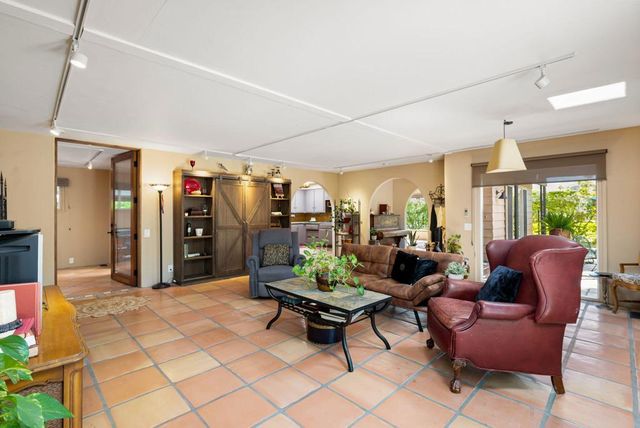 49305 Highway 74 176, Palm Desert, CA 92260