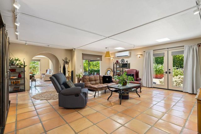 49305 Highway 74 176, Palm Desert, CA 92260