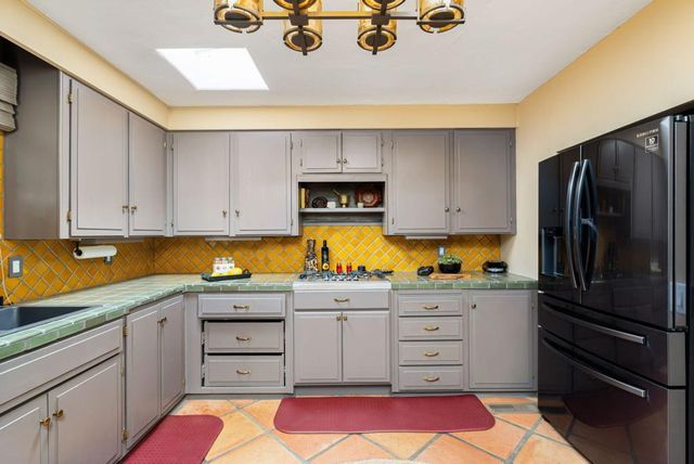 49305 Highway 74 176, Palm Desert, CA 92260