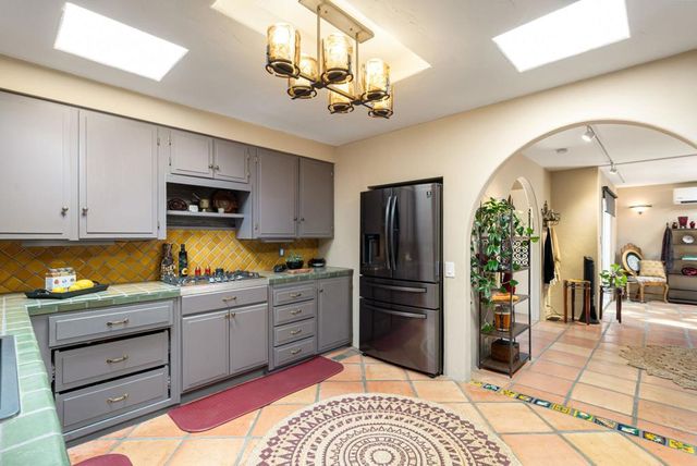 49305 Highway 74 176, Palm Desert, CA 92260