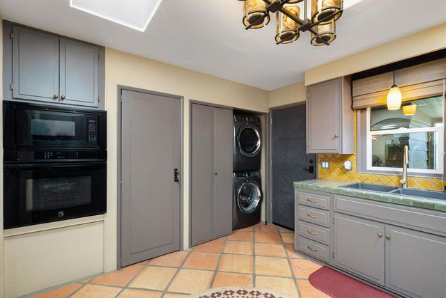 49305 Highway 74 176, Palm Desert, CA 92260