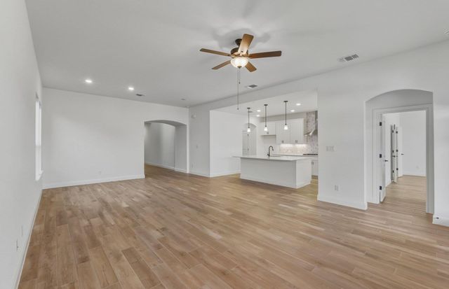 504 Canyoncrest WAY, Liberty Hill, TX 78642