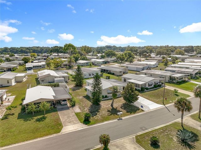 1440 NASSAU CIRCLE, Tavares, FL 32778
