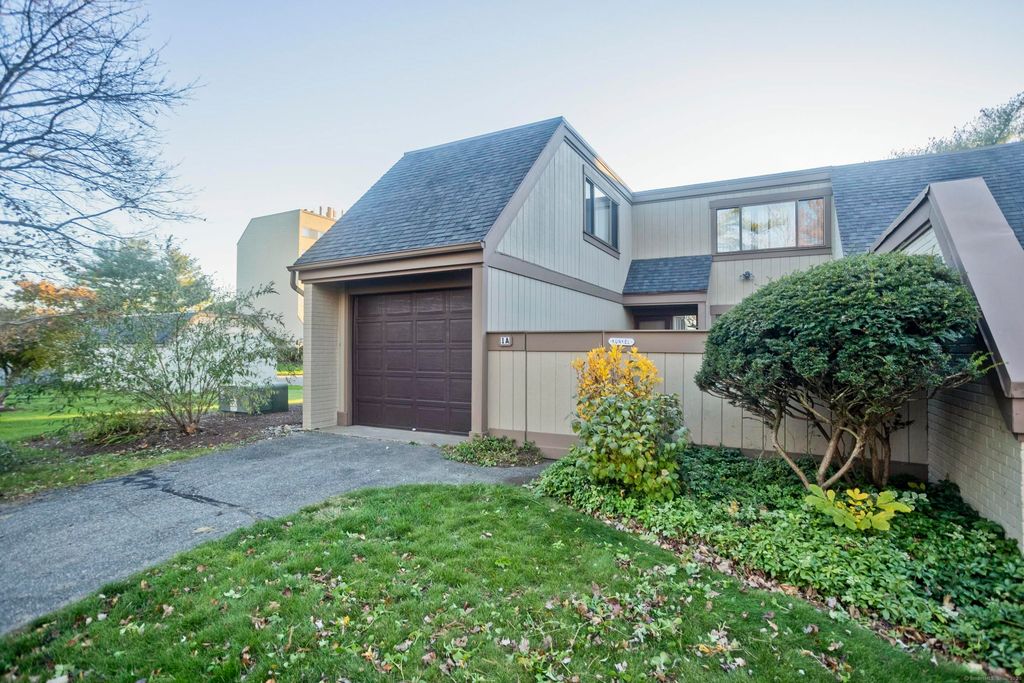 85 Viscount Drive 1A, Milford, CT 06460