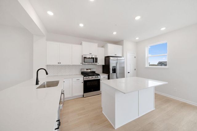 6730 Wildflower Way, Minnetrista, MN 55331