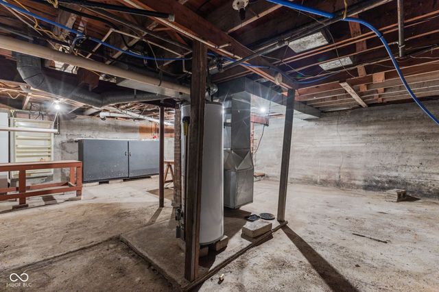 6725 Camby Road, Indianapolis, IN 46221
