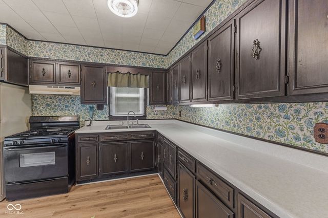 6725 Camby Road, Indianapolis, IN 46221