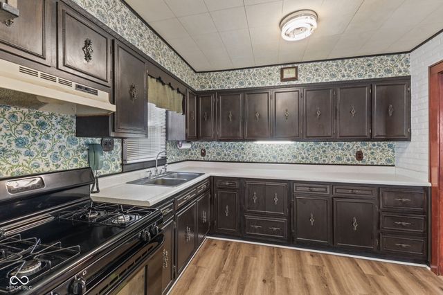 6725 Camby Road, Indianapolis, IN 46221