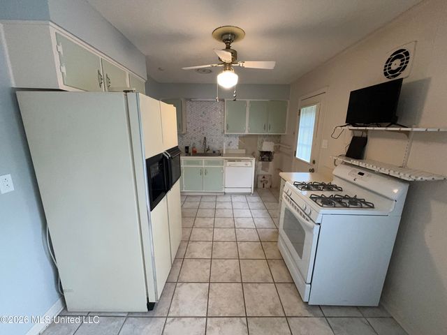 1778 Mississippi Valley Boulevard, Southaven, MS 38671