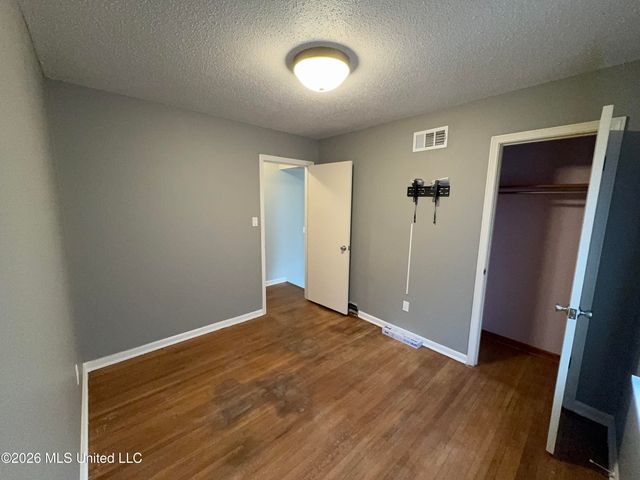 1778 Mississippi Valley Boulevard, Southaven, MS 38671