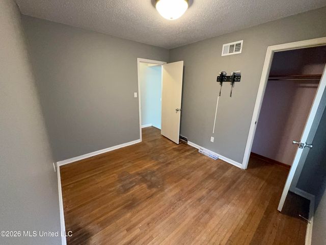 1778 Mississippi Valley Boulevard, Southaven, MS 38671