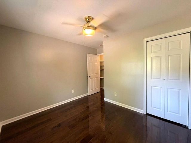 1722 W Robinhood Drive, Charleston, SC 29407