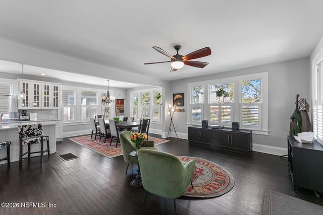 2018 ERNEST Street, Jacksonville, FL 32204