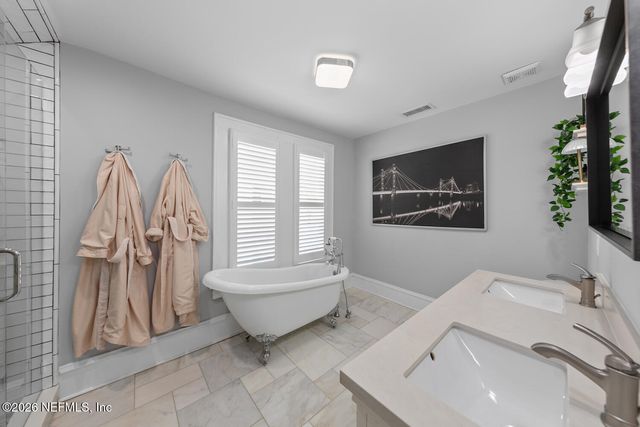 2018 ERNEST Street, Jacksonville, FL 32204