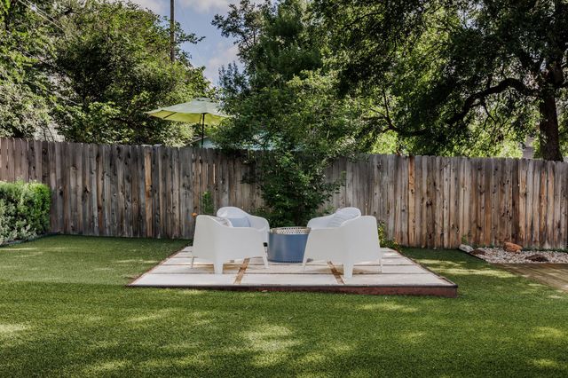 4004 Ridgelea DR, Austin, TX 78731