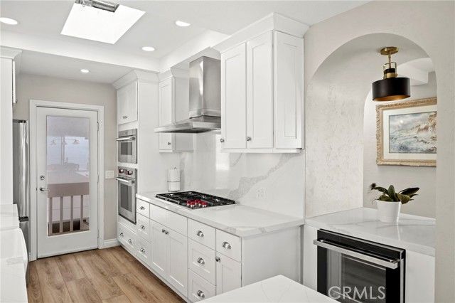 1091 La Mirada, Laguna Beach, CA 92651