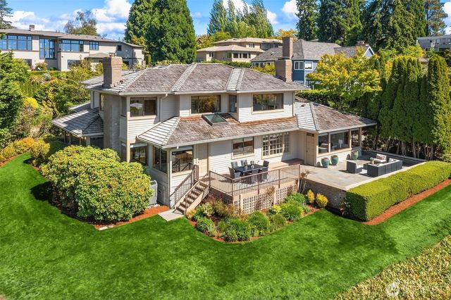 9636 NE 30th Place, Clyde Hill, WA 98004