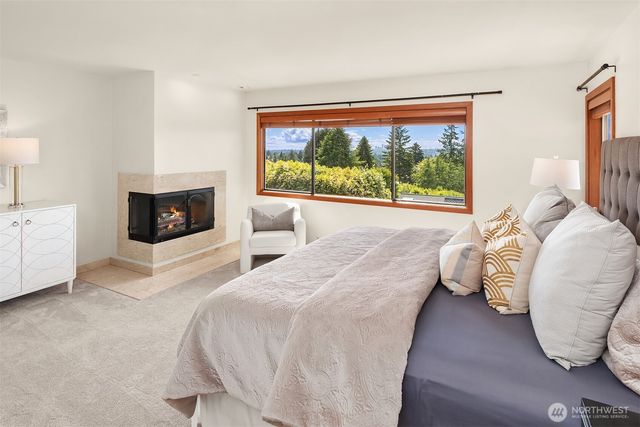 9636 NE 30th Place, Clyde Hill, WA 98004