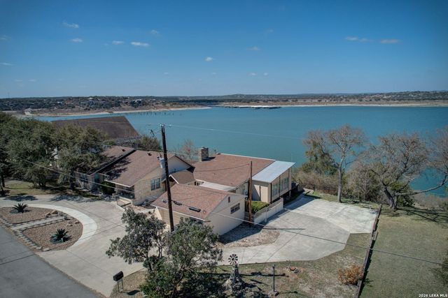 1683 Glenn, Canyon Lake, TX 78133