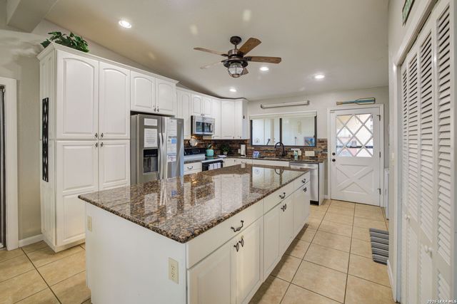 1683 Glenn, Canyon Lake, TX 78133