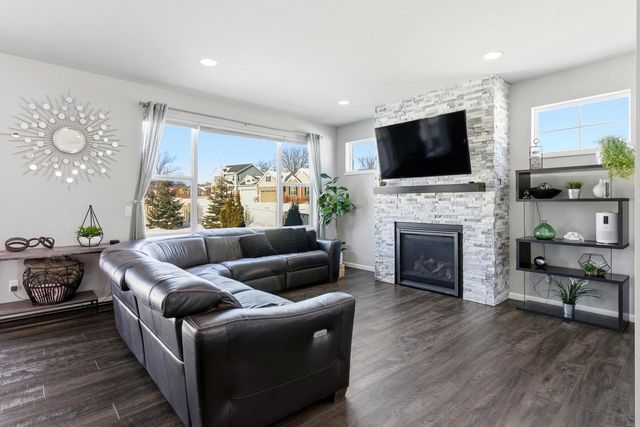 516 Noble Oak Run, Verona, WI 53593