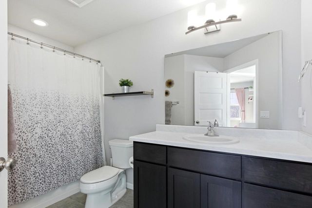 516 Noble Oak Run, Verona, WI 53593