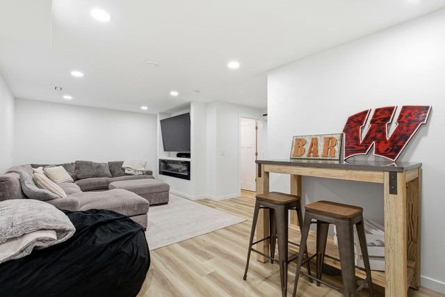 516 Noble Oak Run, Verona, WI 53593