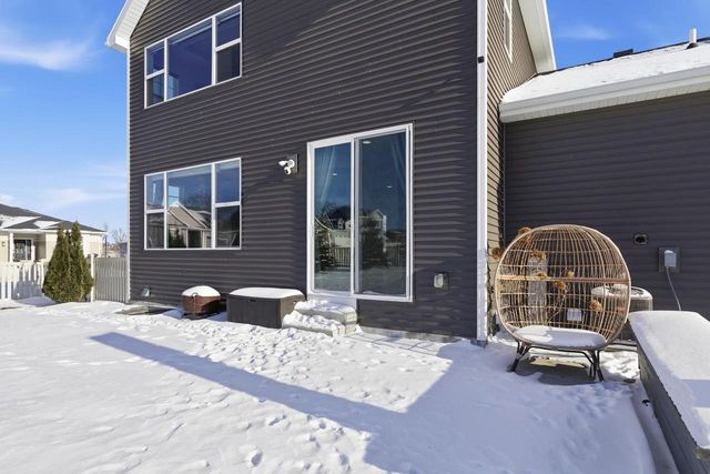 516 Noble Oak Run, Verona, WI 53593