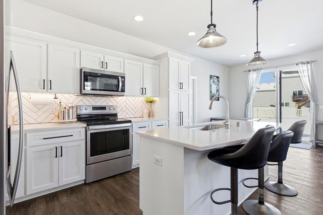 516 Noble Oak Run, Verona, WI 53593