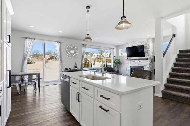 516 Noble Oak Run, Verona, WI 53593