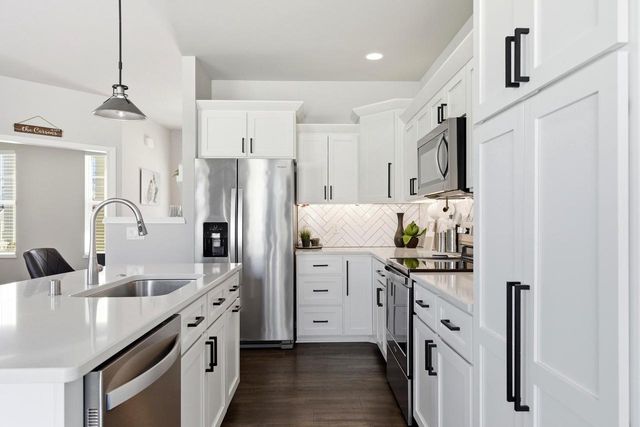 516 Noble Oak Run, Verona, WI 53593