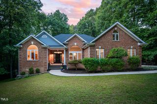 122 Berwick Place, Hillsborough, NC 27278