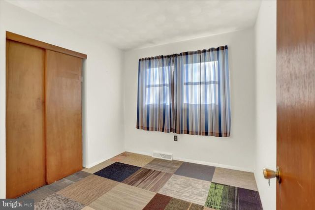 970 CRANES GAP RD, Carlisle, PA 17013