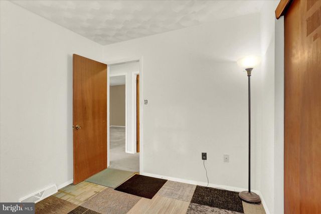 970 CRANES GAP RD, Carlisle, PA 17013