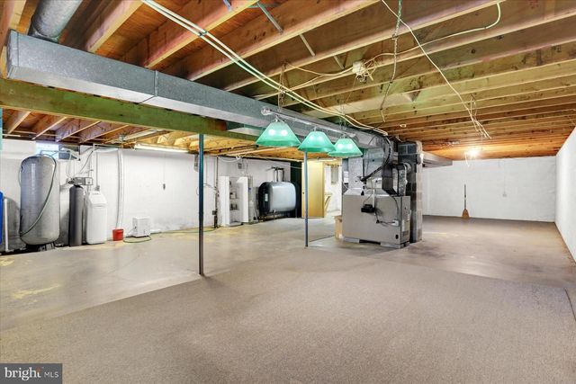 970 CRANES GAP RD, Carlisle, PA 17013