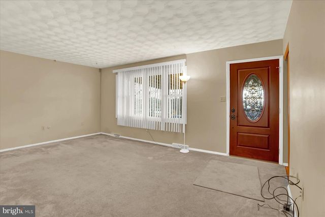 970 CRANES GAP RD, Carlisle, PA 17013