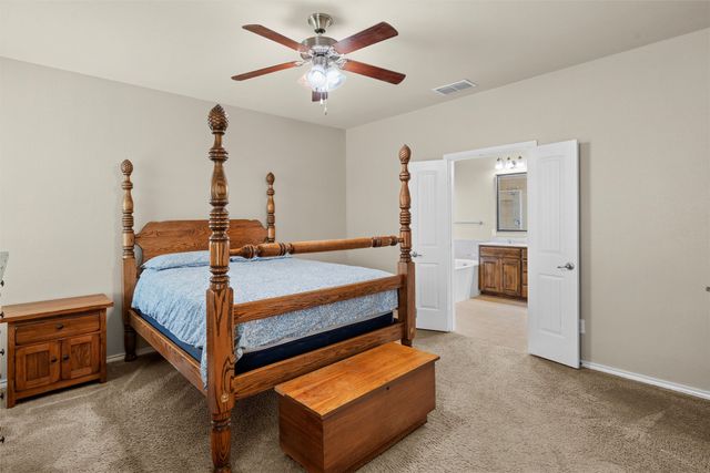 1037 Doe Meadow Drive, Fort Worth, TX 76028