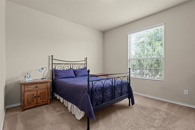 1037 Doe Meadow Drive, Fort Worth, TX 76028