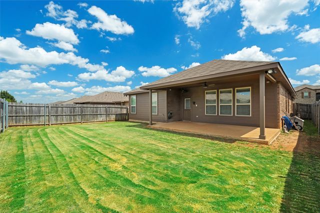 1037 Doe Meadow Drive, Fort Worth, TX 76028