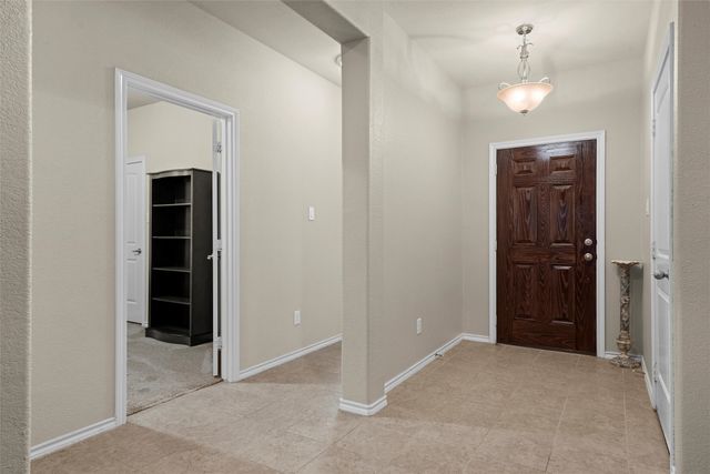 1037 Doe Meadow Drive, Fort Worth, TX 76028