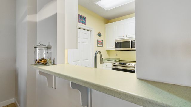 126 S Shore Drive 40, Miramar Beach, FL 32550