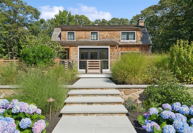 70 Glenview Drive, Southampton, NY 11968