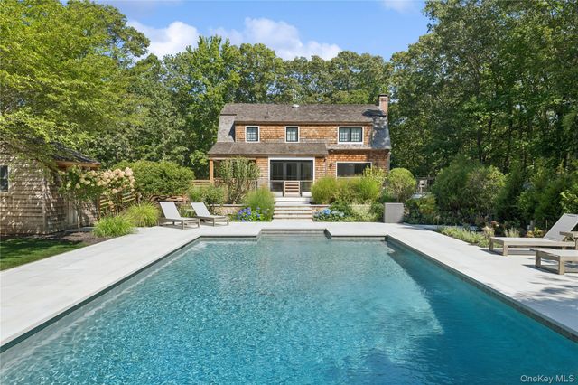 70 Glenview Drive, Southampton, NY 11968