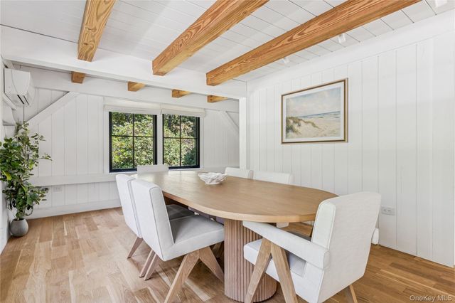 70 Glenview Drive, Southampton, NY 11968