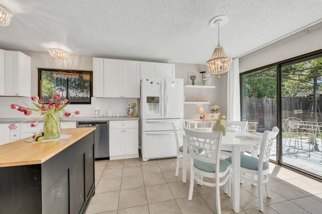 6212 Chapel View Ln, Citrus Heights, CA 95621