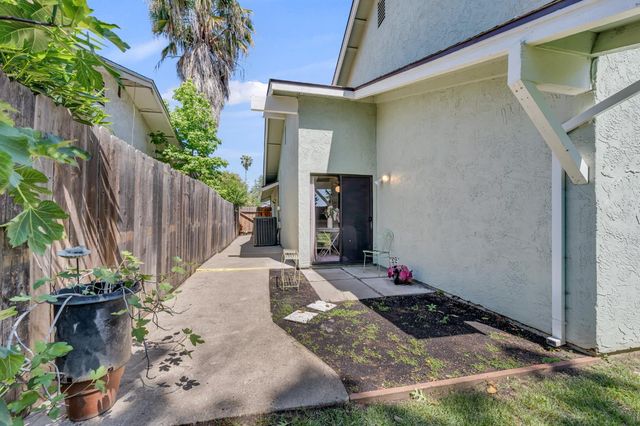 6212 Chapel View Ln, Citrus Heights, CA 95621