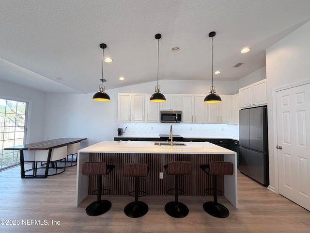 4014 CEDAR BLUFF Lane, Jacksonville, FL 32226