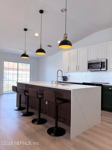 4014 CEDAR BLUFF Lane, Jacksonville, FL 32226